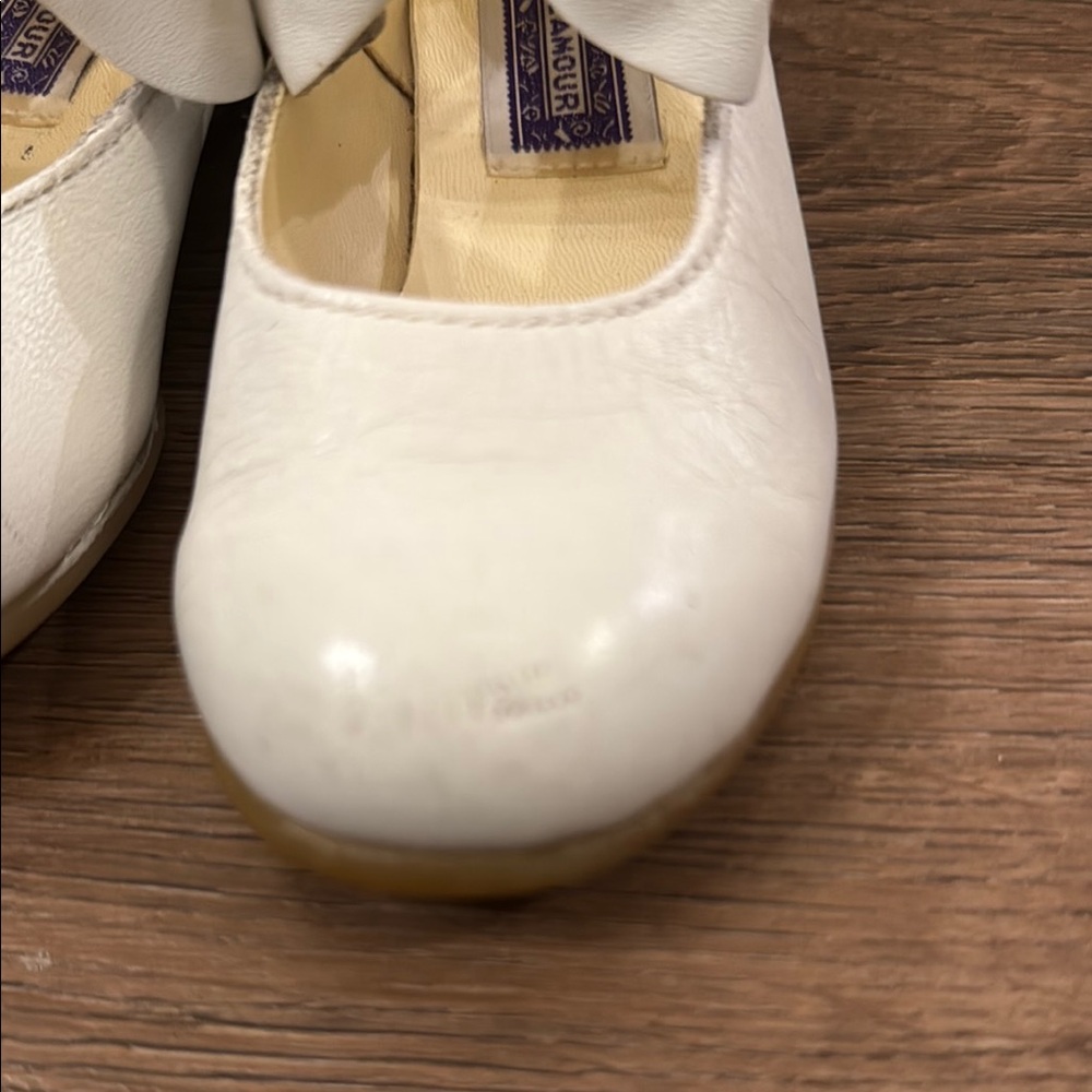L'Amour White Bow Dress Shoes for Kids - Picture 3 of 6